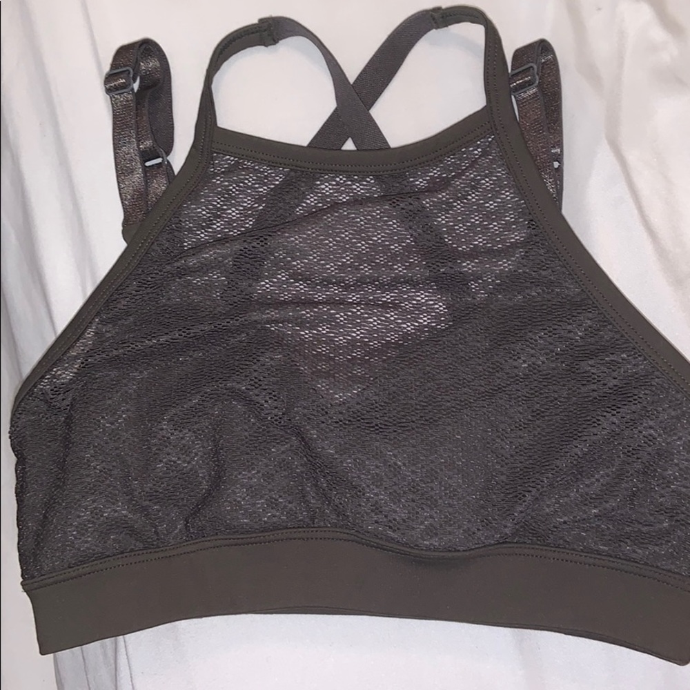 F21 ATHLETIC HALTER BRA- ARMY GREEN